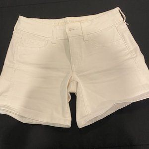 White American Eagle Shorts